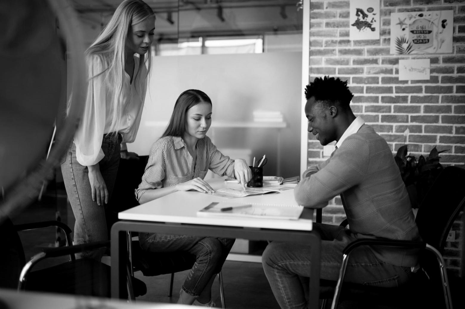 Sesi diskusi kelompok dalam program pembelajaran